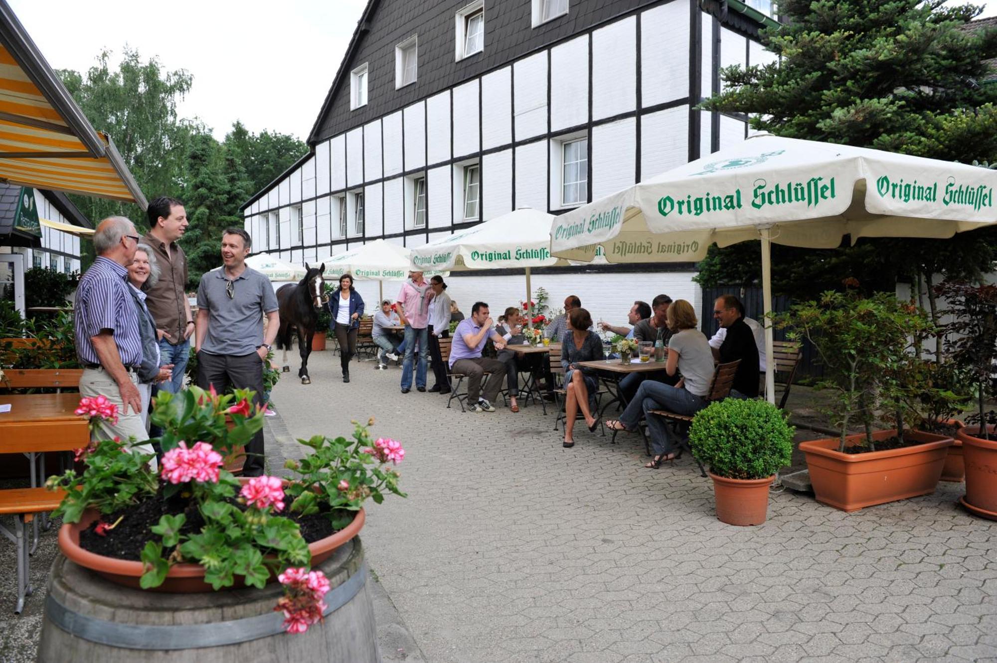 Hotel Gut Moschenhof Dusseldorf Ngoại thất bức ảnh