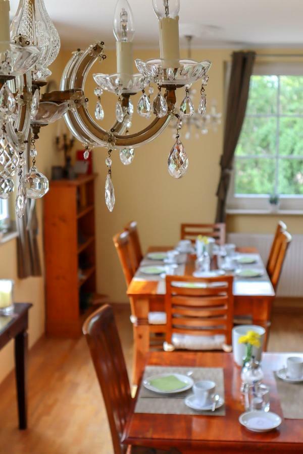 Hotel Gut Moschenhof Dusseldorf Ngoại thất bức ảnh