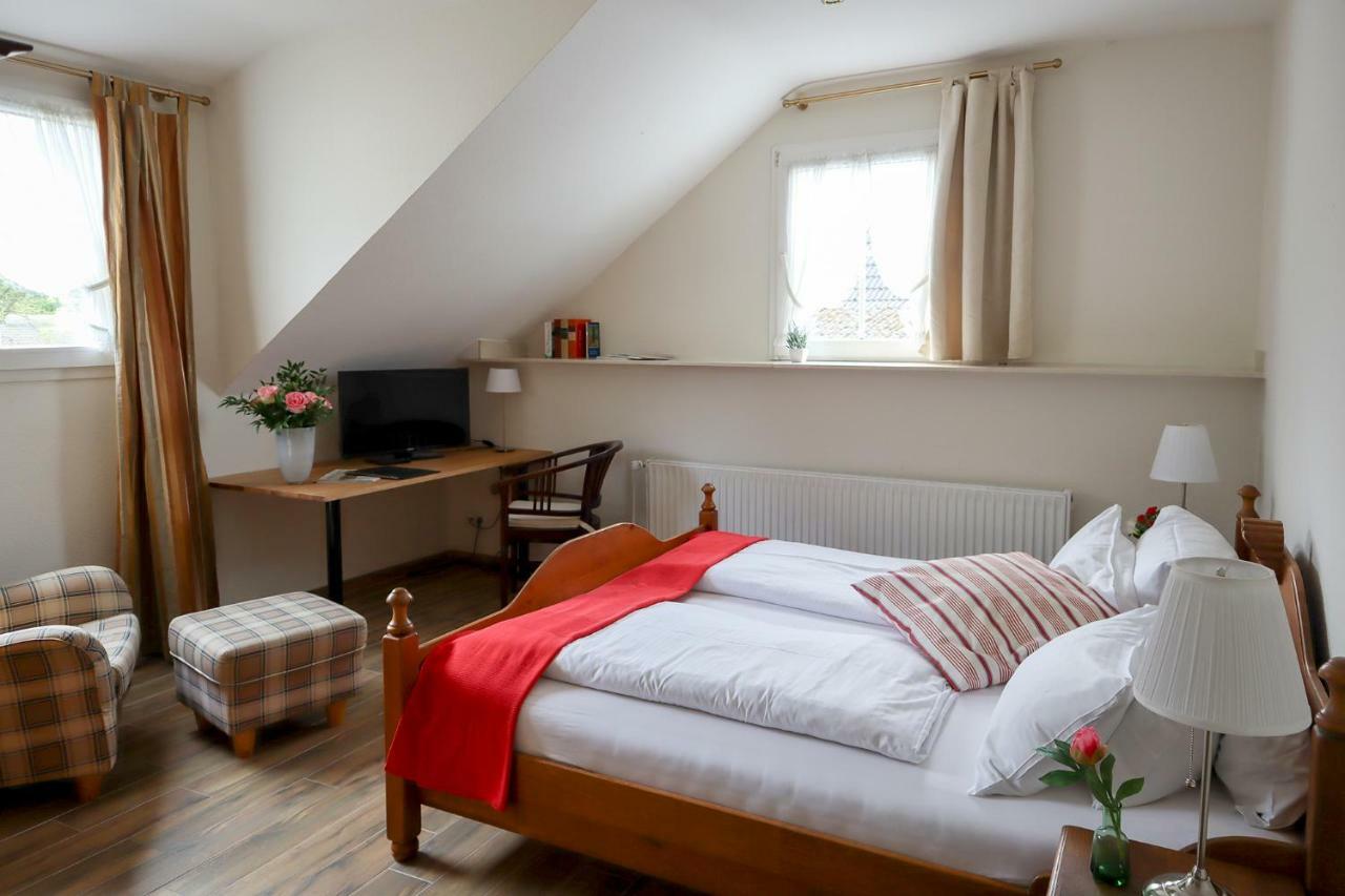 Hotel Gut Moschenhof Dusseldorf Ngoại thất bức ảnh