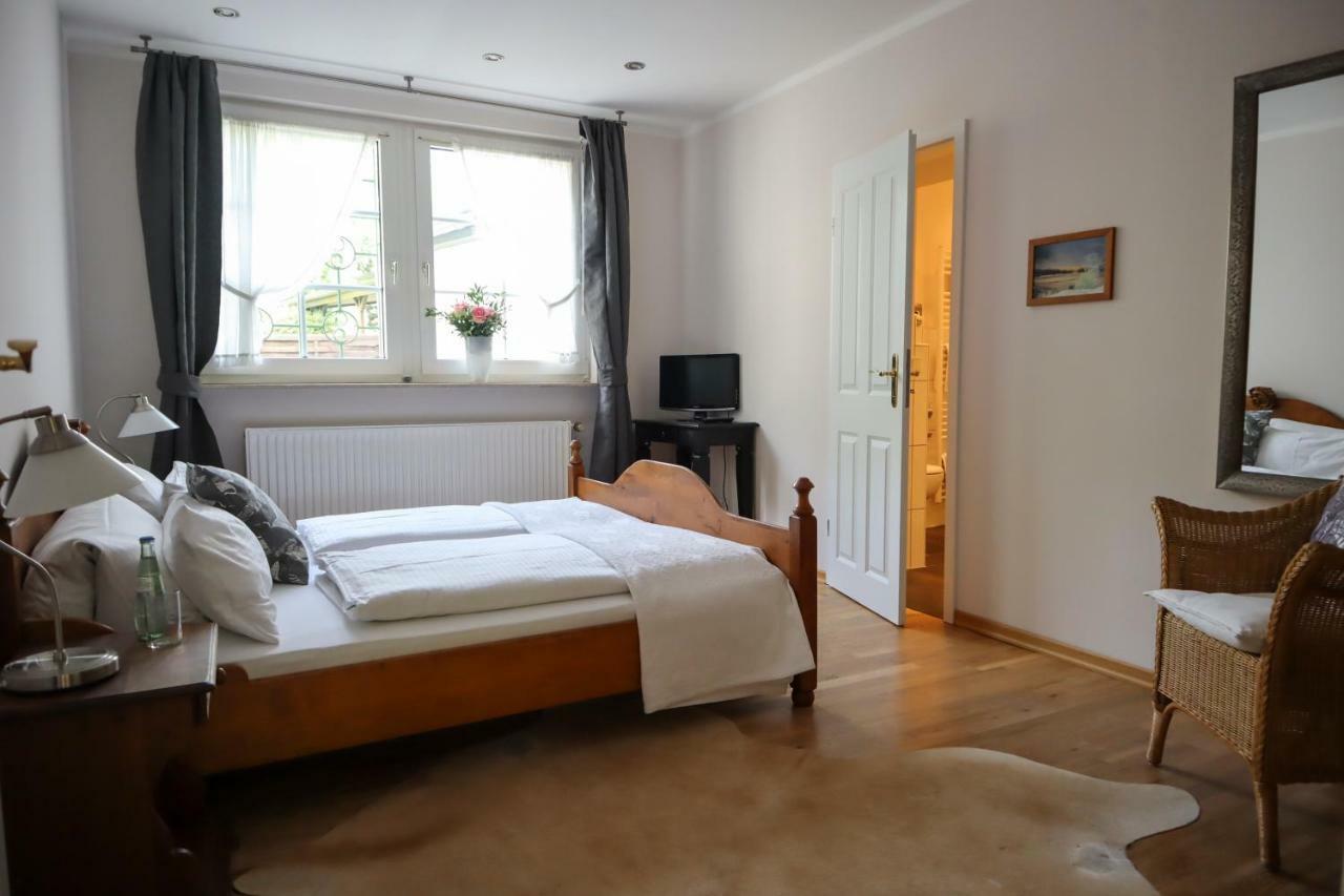 Hotel Gut Moschenhof Dusseldorf Ngoại thất bức ảnh